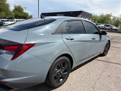 2023 Hyundai ELANTRA SEL   - Photo 3 - Tucson, AZ 85710