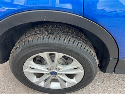 2017 Ford Escape SE   - Photo 6 - Tucson, AZ 85710