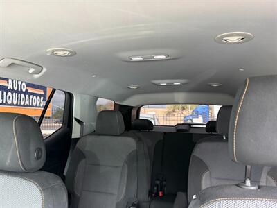 2019 Chevrolet Traverse LT Cloth   - Photo 5 - Tucson, AZ 85710
