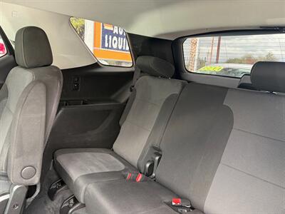 2019 Chevrolet Traverse LT Cloth   - Photo 6 - Tucson, AZ 85710
