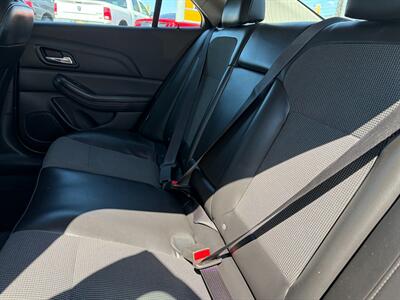 2016 Chevrolet Malibu Limited LT   - Photo 9 - Tucson, AZ 85710