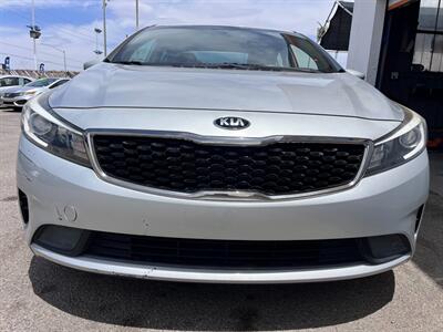 2017 Kia Forte LX   - Photo 3 - Tucson, AZ 85711