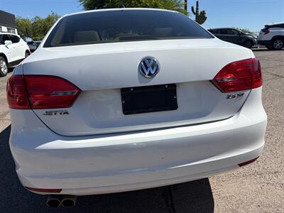 2011 Volkswagen Jetta SE PZEV   - Photo 4 - Tucson, AZ 85710