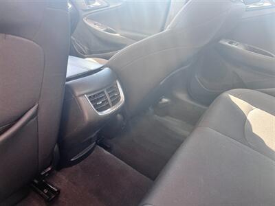2020 Chevrolet Malibu LT   - Photo 13 - Tucson, AZ 85711