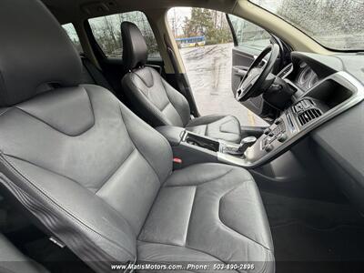 2013 Volvo XC60 T6 awd   - Photo 11 - Portland, OR 97206