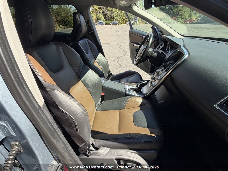 2017 Volvo XC60 T5 Dynamic - Photo 11 - Portland, OR 97206