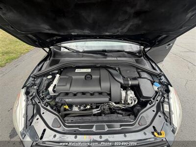 2014 Volvo XC60 T6 AWD - Photo 13 - Portland, OR 97206