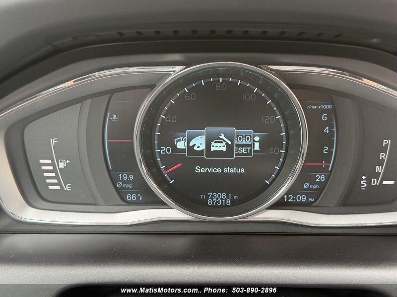 2014 Volvo XC60 T6 AWD - Photo 12 - Portland, OR 97206