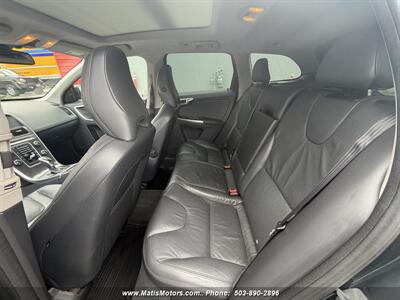 2014 Volvo XC60 T6 AWD - Photo 10 - Portland, OR 97206