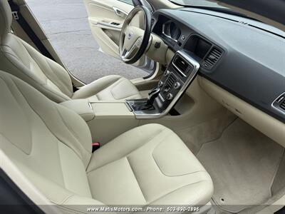 2015 Volvo V60 T5 Drive-E Premier fwd   - Photo 10 - Portland, OR 97206