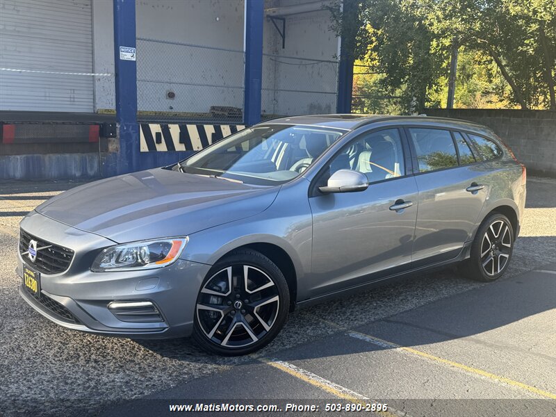 2018 Volvo V60 T5 Dynamic AWD   - Photo 1 - Portland, OR 97206