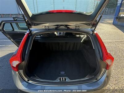 2018 Volvo V60 T5 Dynamic AWD - Photo 17 - Portland, OR 97206