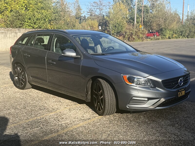 2018 Volvo V60 T5 Dynamic AWD - Photo 8 - Portland, OR 97206