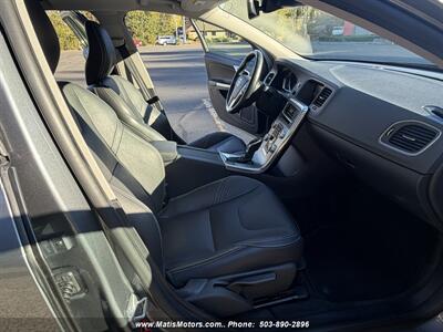 2018 Volvo V60 T5 Dynamic AWD - Photo 12 - Portland, OR 97206