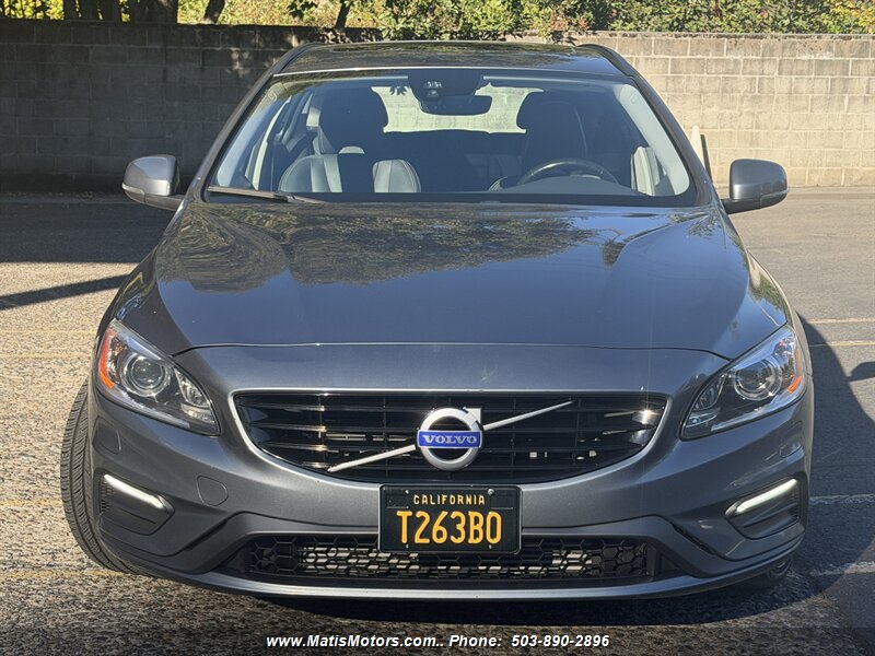 2018 Volvo V60 T5 Dynamic AWD - Photo 2 - Portland, OR 97206