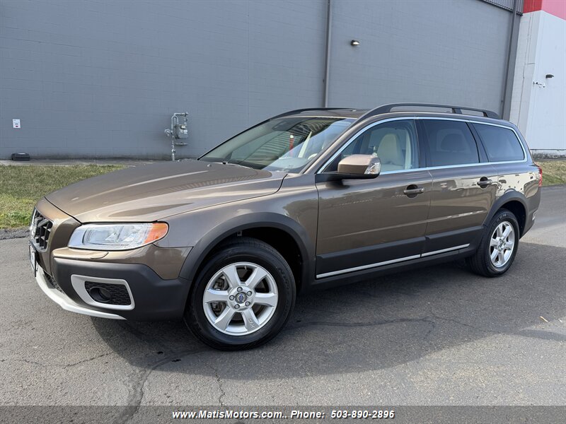 2013 Volvo XC70 3.2 Premier awd  LOW MILES!! - Photo 1 - Portland, OR 97206