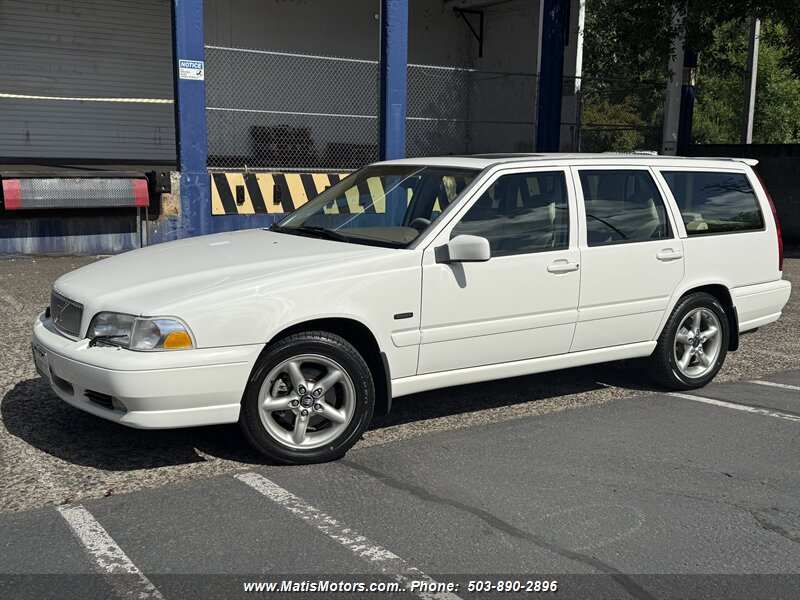 1998 Volvo V70 GLT Turbo AWD - Photo 1 - Portland, OR 97206