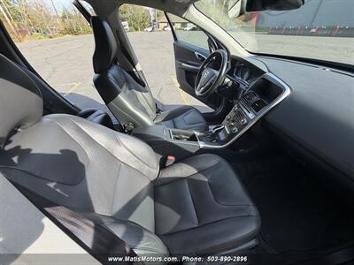 2015 Volvo XC60 T5 Drive-E Premier - Photo 11 - Portland, OR 97206