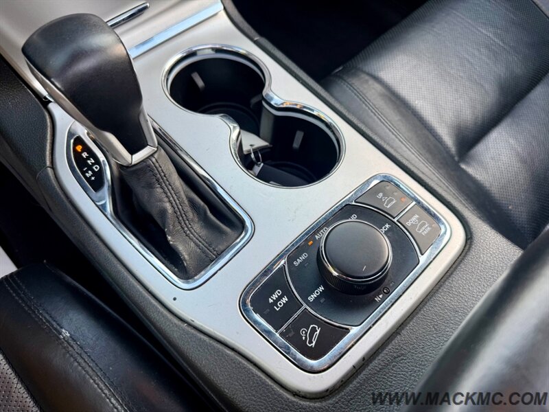 2016 Jeep Grand Cherokee Overland Hemi V8 Loaded Leather Back Up Cam - Photo 17 - Hillsboro, OR 97123