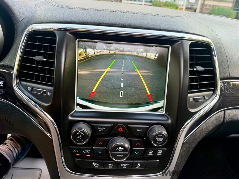 2016 Jeep Grand Cherokee Overland Hemi V8 Loaded Leather Back Up Cam - Photo 16 - Hillsboro, OR 97123