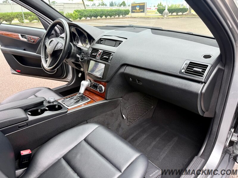 2009 Mercedes-Benz C 300 Luxury Panoramic Roof Back Up Camera   - Photo 2 - Hillsboro, OR 97123