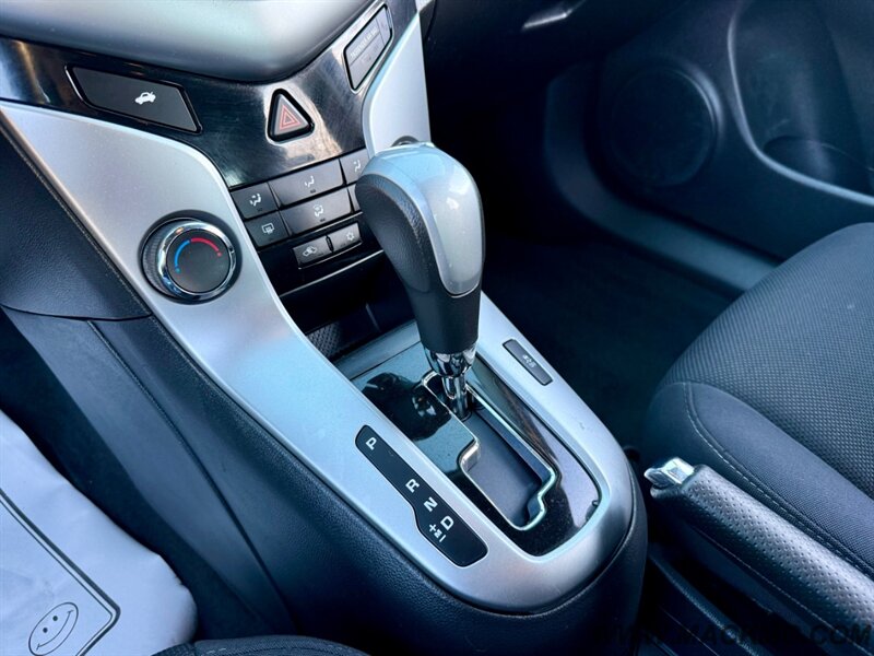 2015 Chevrolet Cruze 1LT Auto   - Photo 28 - Hillsboro, OR 97123