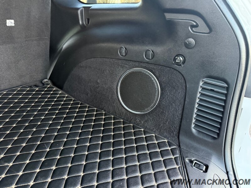 2015 Jeep Grand Cherokee Altitude Loaded Leather/Suede Moonroof 24-mpg   - Photo 25 - Hillsboro, OR 97123