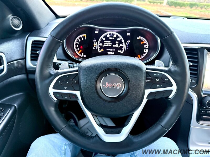 2015 Jeep Grand Cherokee Altitude Loaded Leather/Suede Moonroof 24-mpg   - Photo 12 - Hillsboro, OR 97123