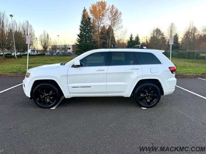 2015 Jeep Grand Cherokee Altitude Loaded Leather/Suede Moonroof 24-mpg   - Photo 3 - Hillsboro, OR 97123