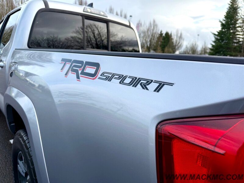 2016 Toyota Tacoma TRD Sport Back up Camera Moon Roof Low Miles - Photo 24 - Hillsboro, OR 97123