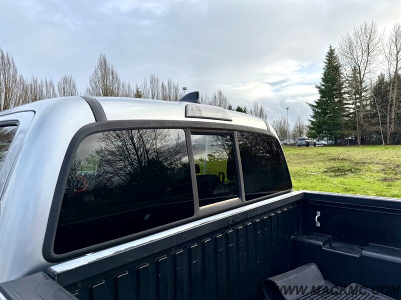 2016 Toyota Tacoma TRD Sport Back up Camera Moon Roof Low Miles - Photo 25 - Hillsboro, OR 97123