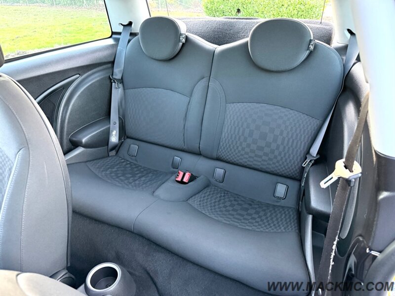 2008 MINI Cooper S 65K Low Miles PanoRoof 34-MPG - Photo 13 - Hillsboro, OR 97123