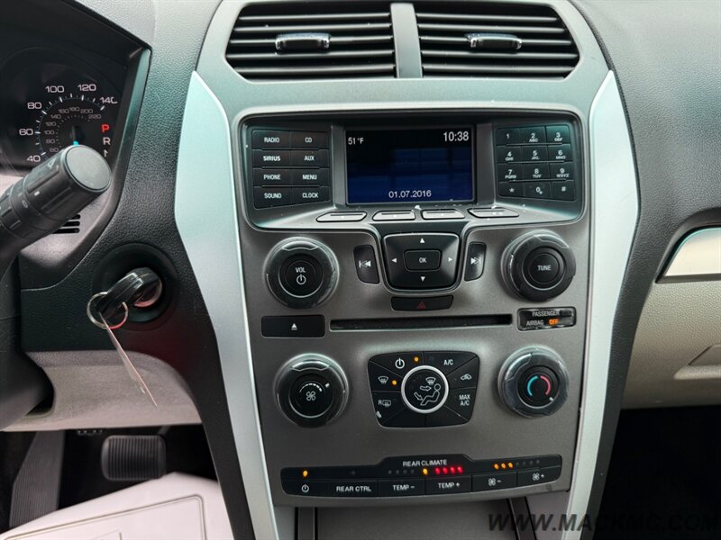 2015 Ford Explorer AWD 3Rd Row Only 97K Miles   - Photo 23 - Hillsboro, OR 97123