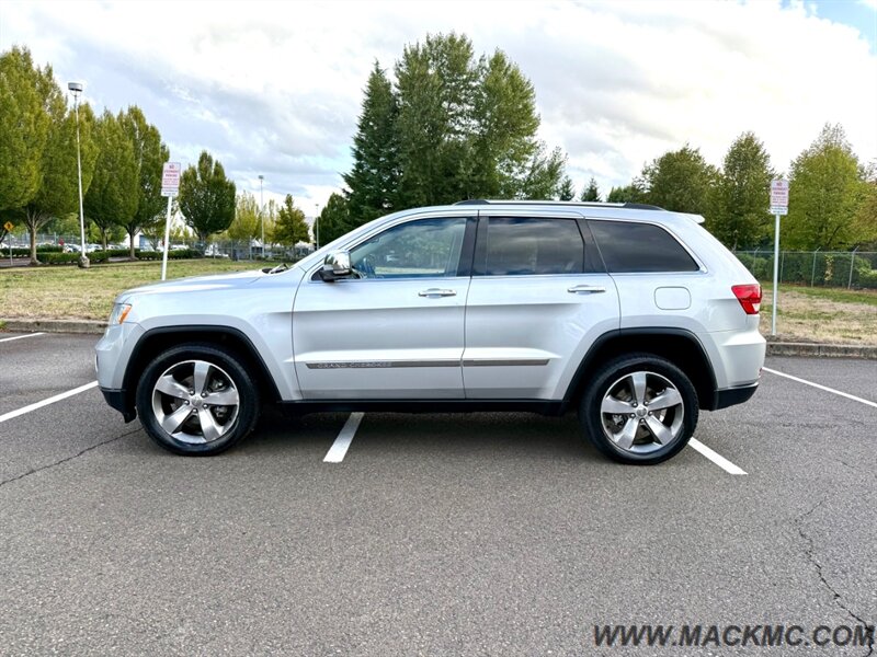 2012 Jeep Grand Cherokee Limited Leather Pano Roof AWD   - Photo 3 - Hillsboro, OR 97123