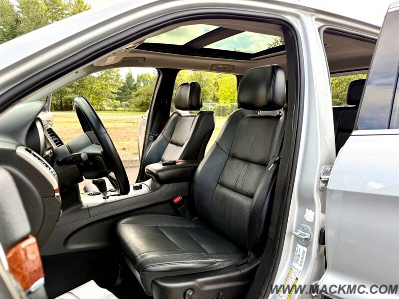 2012 Jeep Grand Cherokee Limited Leather Pano Roof AWD   - Photo 16 - Hillsboro, OR 97123