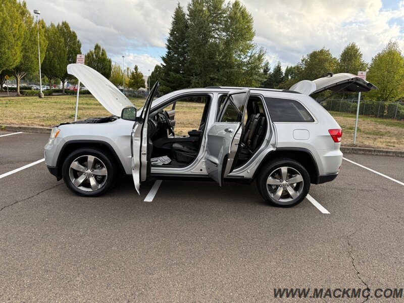 2012 Jeep Grand Cherokee Limited Leather Pano Roof AWD   - Photo 28 - Hillsboro, OR 97123