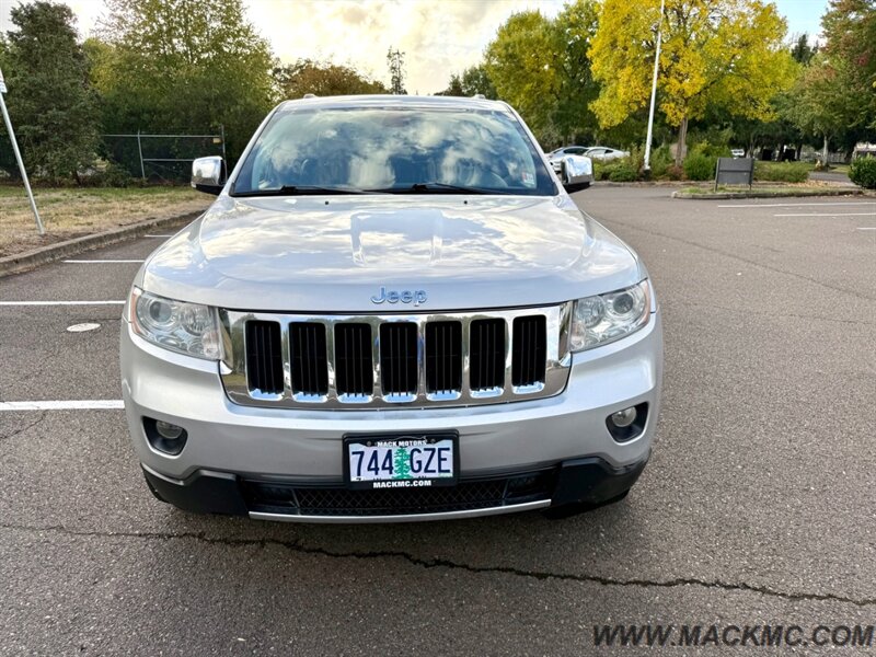 2012 Jeep Grand Cherokee Limited Leather Pano Roof AWD   - Photo 4 - Hillsboro, OR 97123