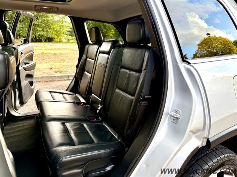 2012 Jeep Grand Cherokee Limited Leather Pano Roof AWD   - Photo 18 - Hillsboro, OR 97123