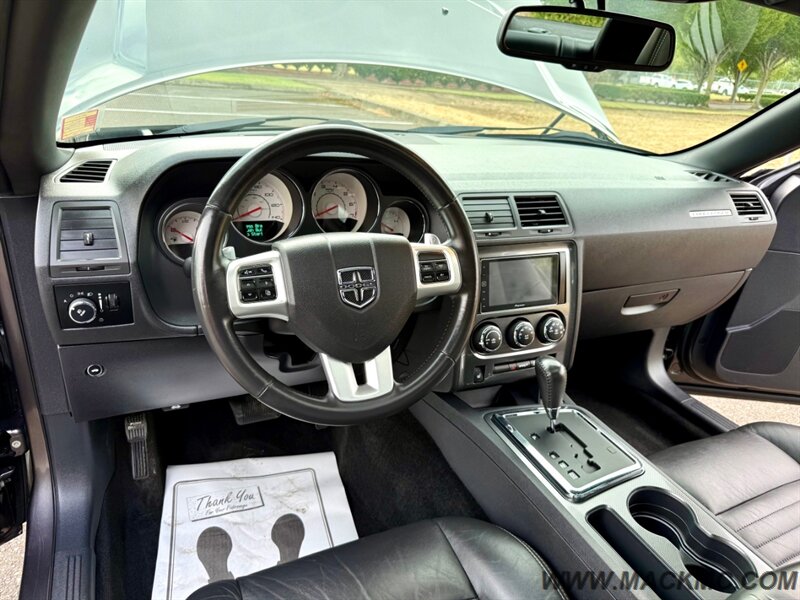 2013 Dodge Challenger SXT Plus Leather Heated Seats Moon Roof 1 Owner - Photo 10 - Hillsboro, OR 97123