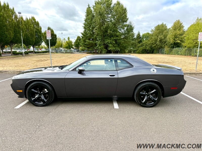 2013 Dodge Challenger SXT Plus Leather Heated Seats Moon Roof 1 Owner - Photo 3 - Hillsboro, OR 97123