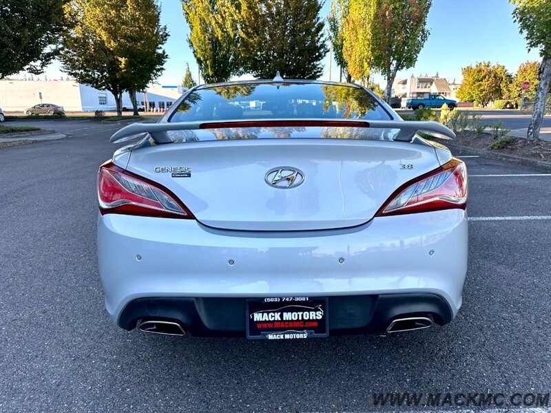 2015 Hyundai Genesis Coupe 3.8 Ultimate   - Photo 9 - Hillsboro, OR 97123