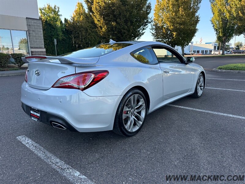 2015 Hyundai Genesis Coupe 3.8 Ultimate   - Photo 8 - Hillsboro, OR 97123