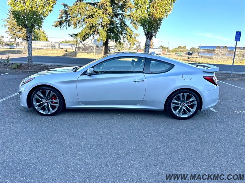 2015 Hyundai Genesis Coupe 3.8 Ultimate   - Photo 4 - Hillsboro, OR 97123