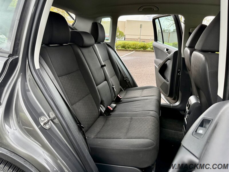 2015 Volkswagen Tiguan S 4Motion   - Photo 18 - Hillsboro, OR 97123