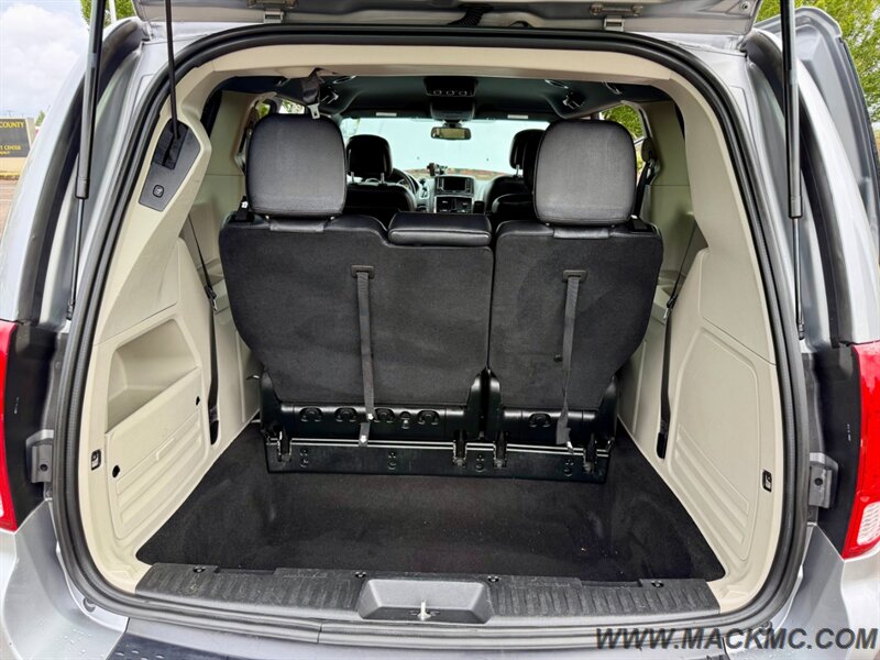 2018 Dodge Grand Caravan SXT Stow & Go Leather Back Up camera - Photo 21 - Hillsboro, OR 97123