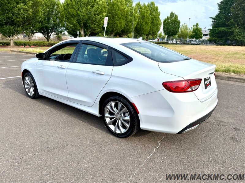 2015 Chrysler 200 S 93K Low Miles Loaded Pano Roof   - Photo 11 - Hillsboro, OR 97123