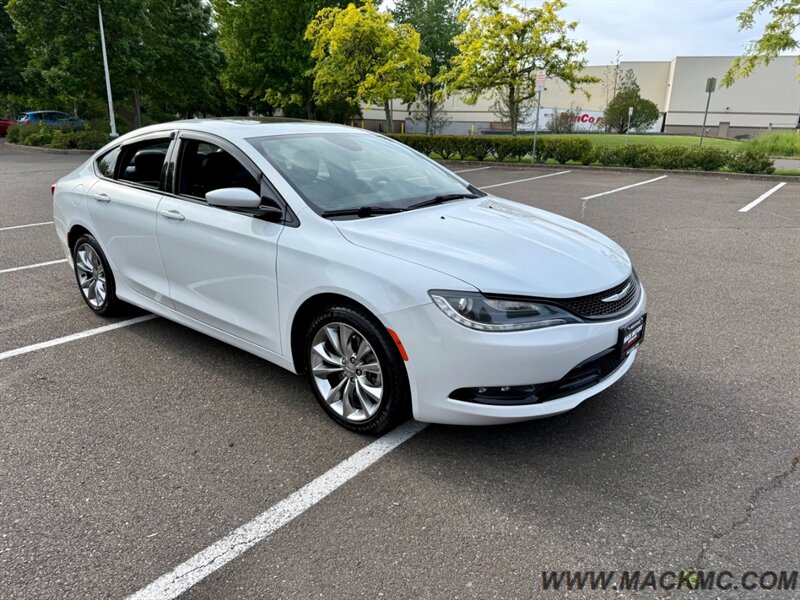 2015 Chrysler 200 S 93K Low Miles Loaded Pano Roof   - Photo 12 - Hillsboro, OR 97123