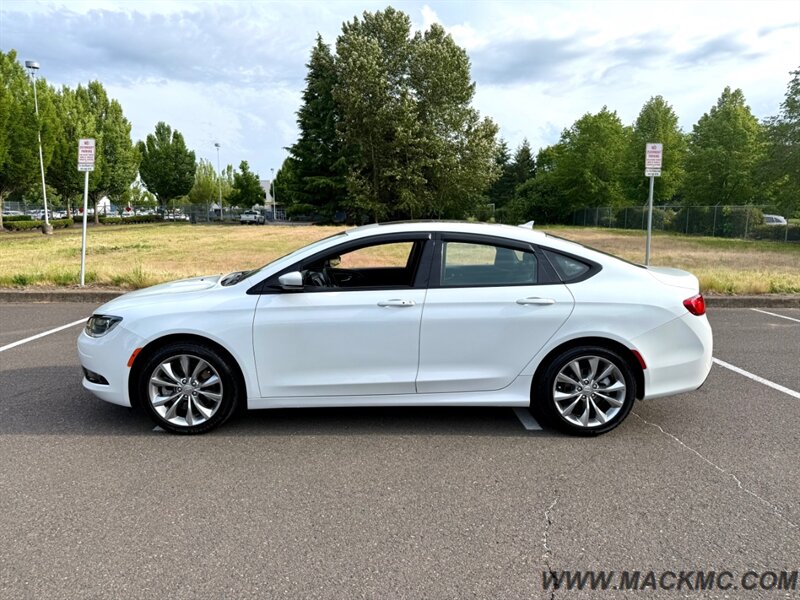 2015 Chrysler 200 S 93K Low Miles Loaded Pano Roof   - Photo 3 - Hillsboro, OR 97123
