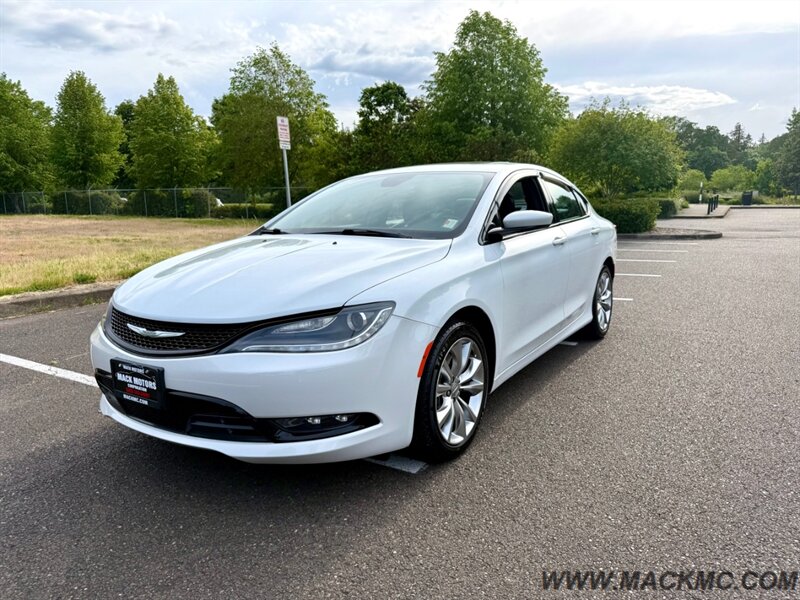 2015 Chrysler 200 S 93K Low Miles Loaded Pano Roof   - Photo 6 - Hillsboro, OR 97123