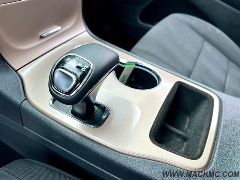 2015 Jeep Grand Cherokee Laredo AWD 1-Owner Premium Wheels 114K Low Miles - Photo 14 - Hillsboro, OR 97123